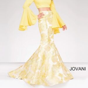 Jovani Prom Dress Size 0 Yellow Two Piece